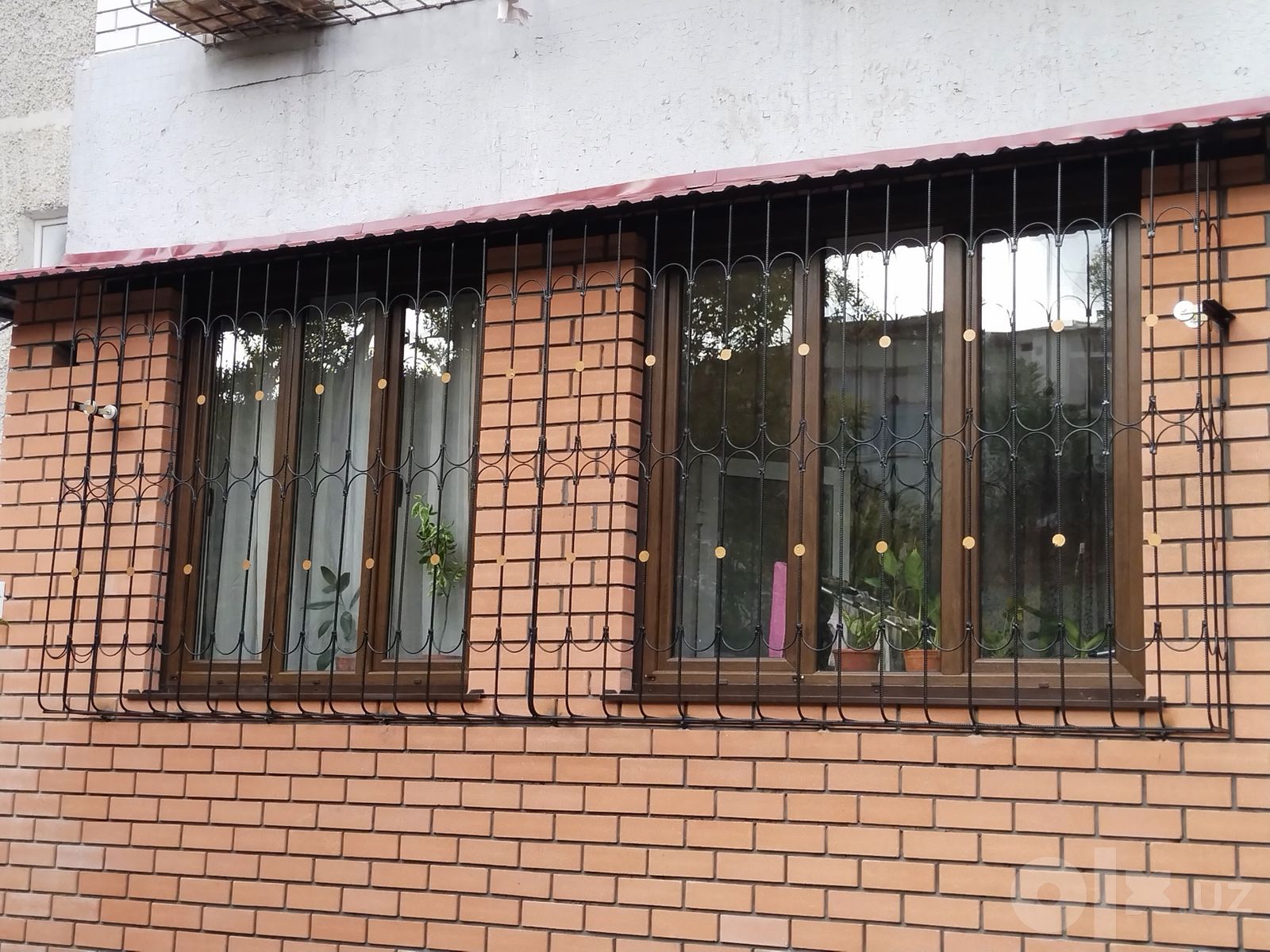 Решётки на окна и ограждения для дома