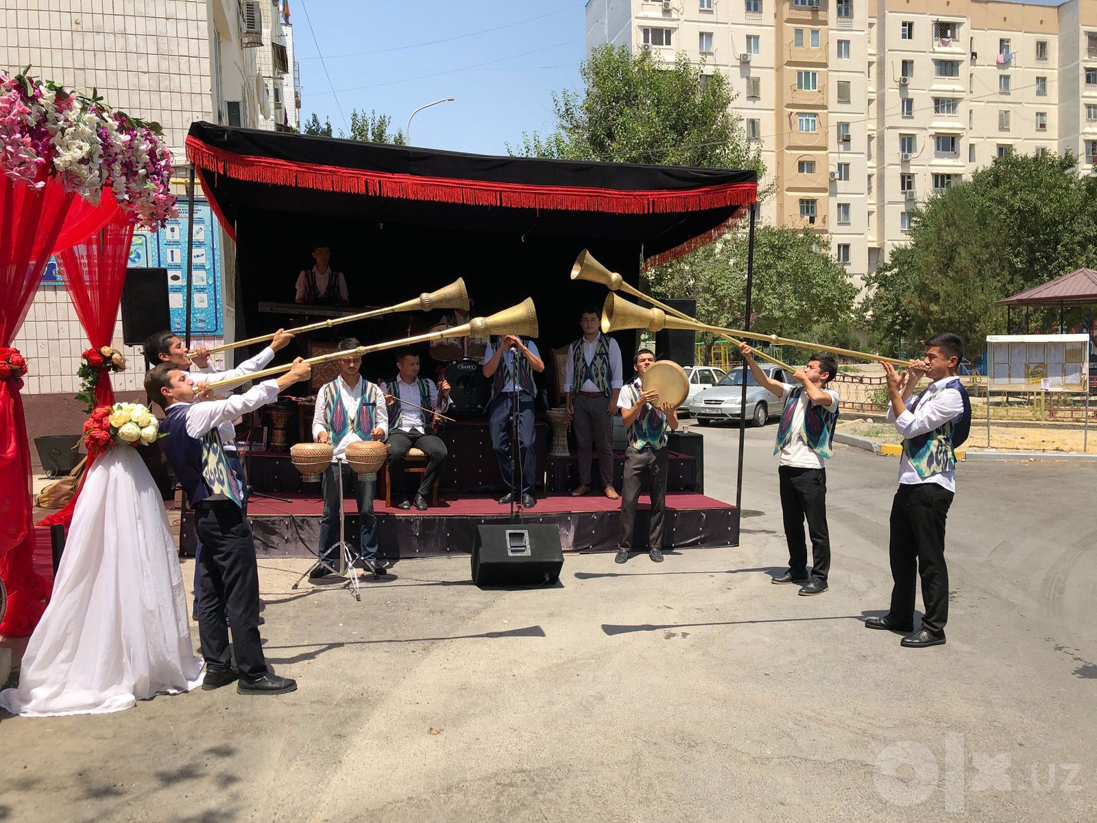 Национальный ансамбль «Тантана»: карнай-сурнай и дойра