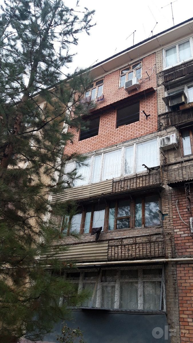 Кладка балкона кирпичом, демонтаж старых рам, вывоз мусора