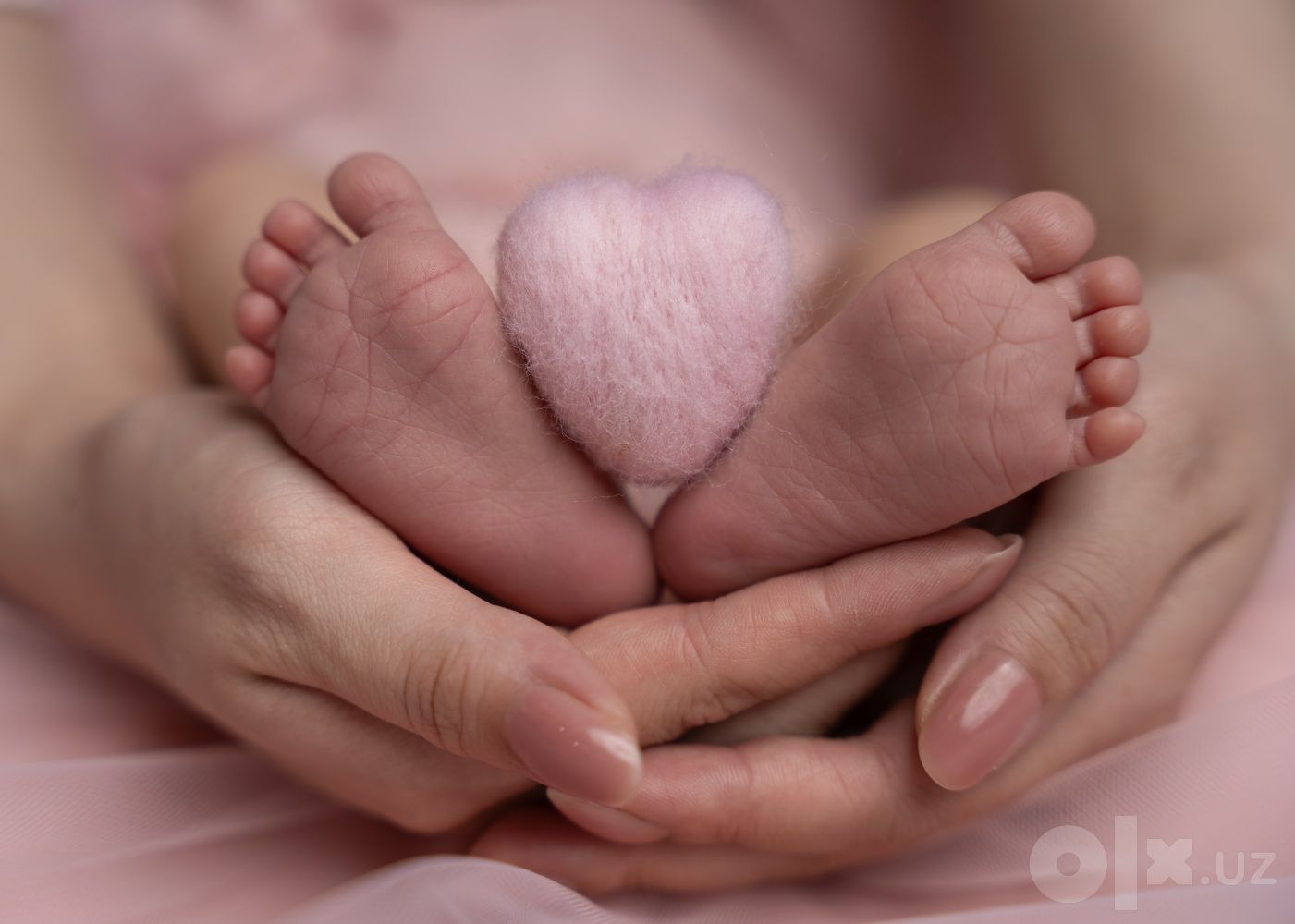 Фотосессия новорождённых newborn с выездом от Юлии