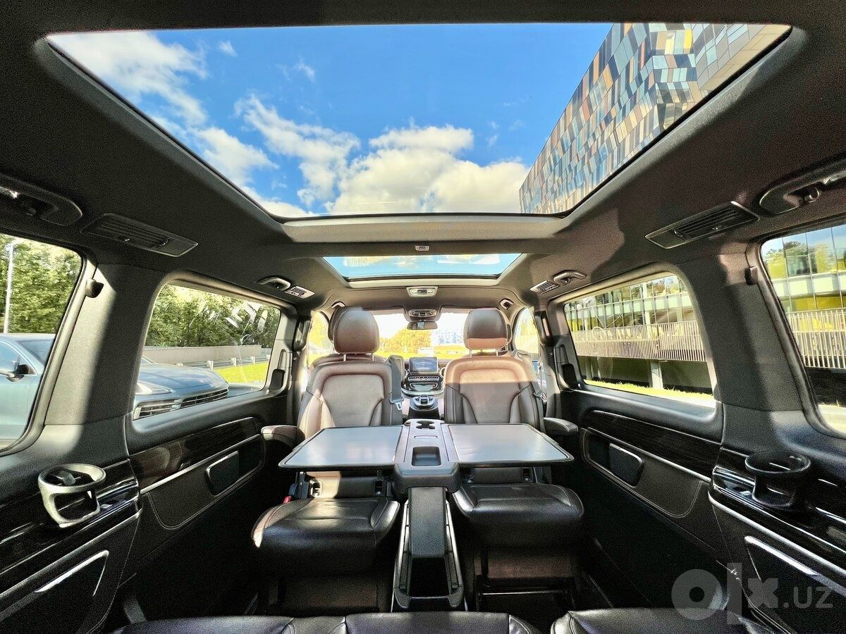 VIP трансфер на Mercedes V300 с личным водителем