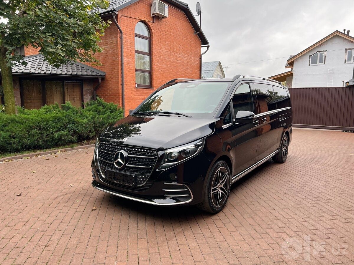 VIP трансфер на Mercedes V300 с личным водителем