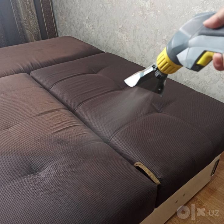 Химчистка мягкой мебели и диванов у вас дома