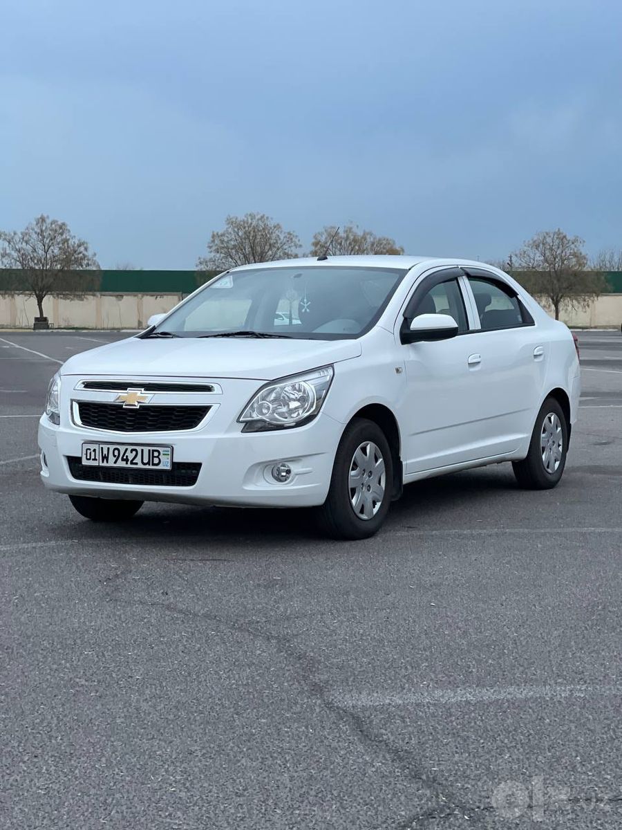 Автоинструктор Бахром Аброрович на автомате Кобальт