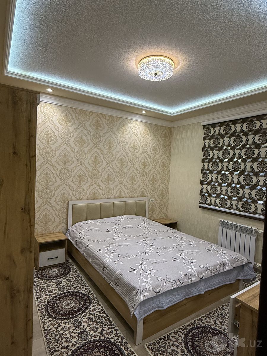 Трехкомнатная квартира на Юнусабаде с парковкой и зеленым двором