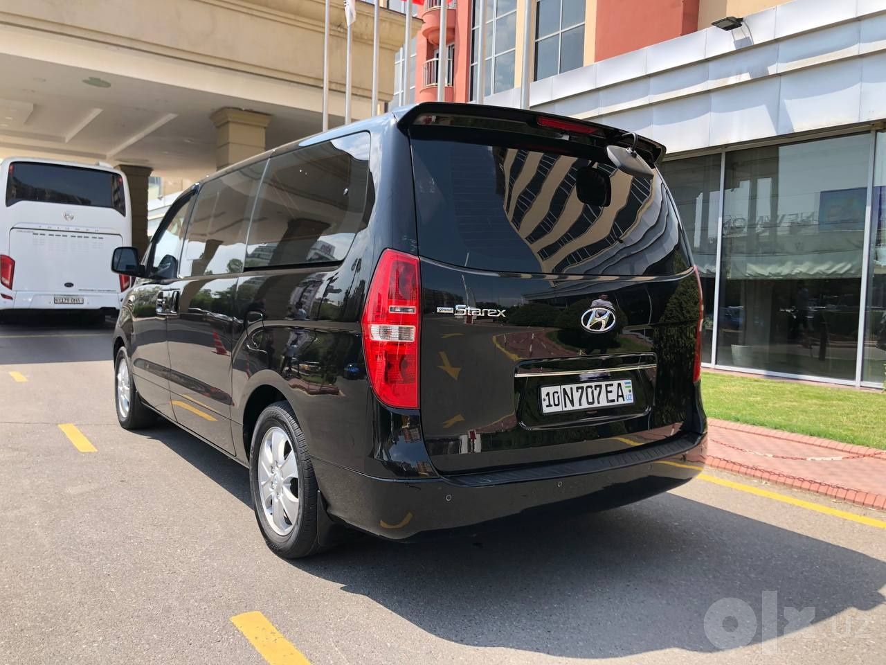 Перевозки на минивэне Hyundai Starex, трансфер и экскурсии