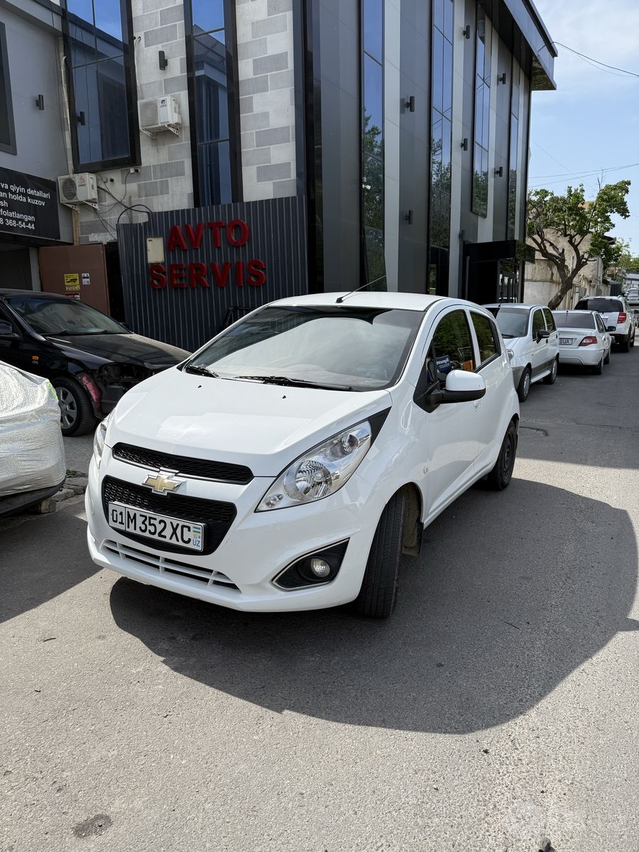 Сухая аренда Chevrolet Spark для таксистов