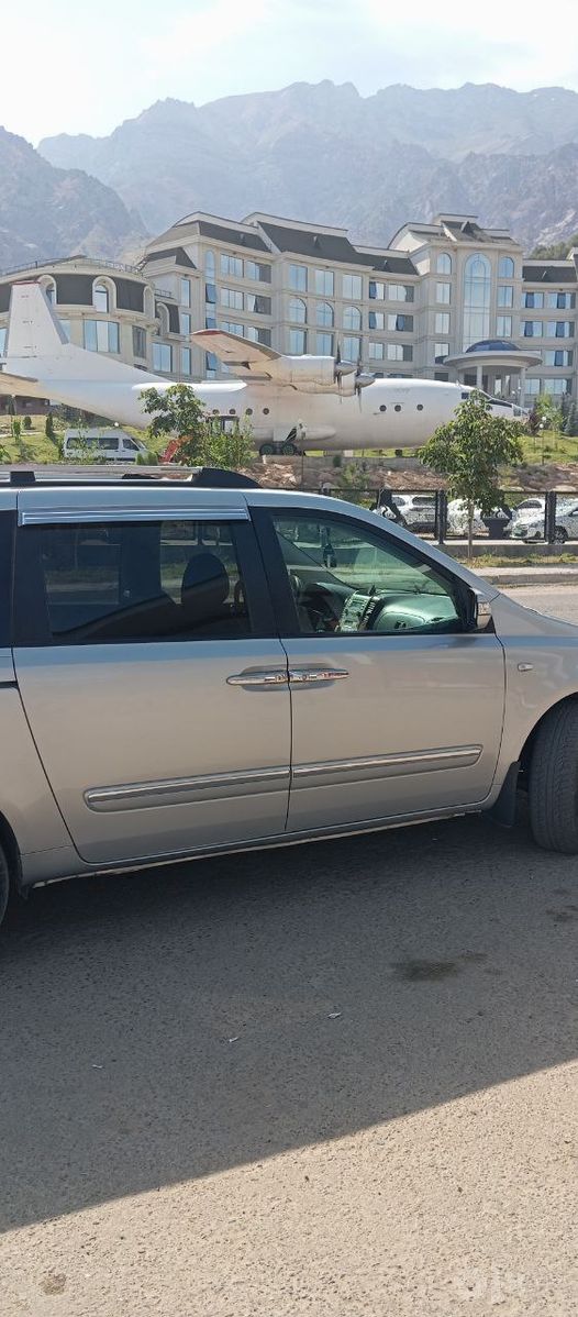 Такси в горы на минивэне Kia Carnival, 7 мест