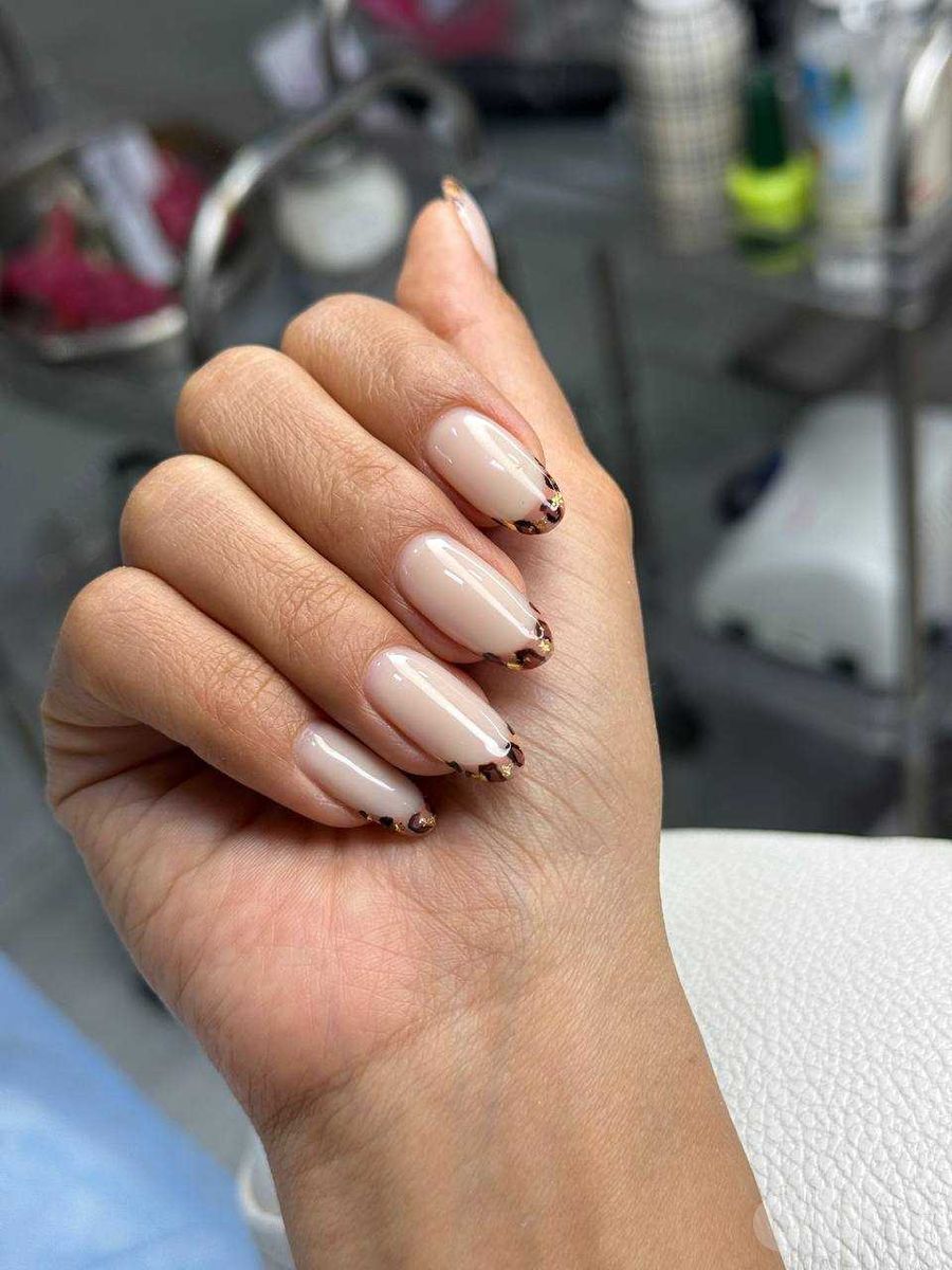 Маникюр, педикюр и наращивание в салоне Crazy Nails, Сергели